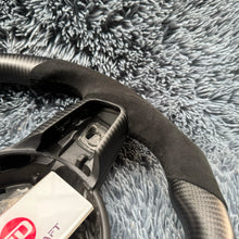 Lade das Bild in den Galerie-Viewer, TTD Craft Jaguar 2016-2020 xf Kohlefaserlenkrad