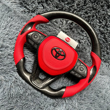 Lade das Bild in den Galerie-Viewer, TTD Craft Toyota 2019-2025 Corolla Schrägheck Rav4 Carbon-Lenkrad RAV4