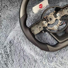 Lade das Bild in den Galerie-Viewer, TTD Craft Nissan 2022-2025 Pathfinder Kohlefaserlenkrad