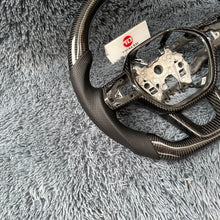 Cargar imagen en el visor de la galería, Volante de fibra de carbono TTD Craft para Honda CRV 2023-2025 de sexta generación