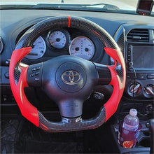 Cargar imagen en el visor de la galería, Volante de fibra de carbono TTD Craft para Toyota RAV4 2004-2005
