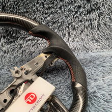 Lade das Bild in den Galerie-Viewer, TTD Craft KIA 2018-2024 Stinger GT Carbonfaserlenkrad