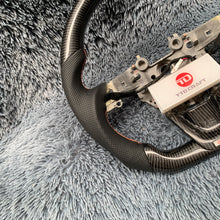 Lade das Bild in den Galerie-Viewer, TTD Craft KIA 2018-2024 Stinger GT Carbonfaserlenkrad