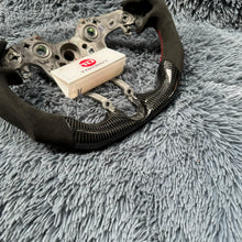 Carregar imagem no visualizador da galeria, TTD Craft 2019-2020 Elantra /2017-2020 Ioniq Accent Volante de fibra de carbono