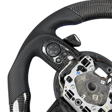 Cargar imagen en el visor de la galería, Volante de fibra de carbono TTD Craf 2009-2011 Tiguan