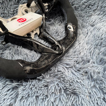 Lade das Bild in den Galerie-Viewer, TTD Craft Hyundai 2020-2025 Elantra N/i20n/i30n Kohlefaserlenkrad