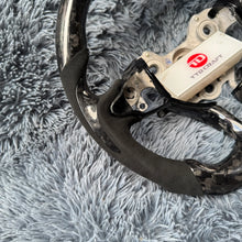 Lade das Bild in den Galerie-Viewer, TTD Craft Hyundai 2020-2025 Elantra N/i20n/i30n Kohlefaserlenkrad