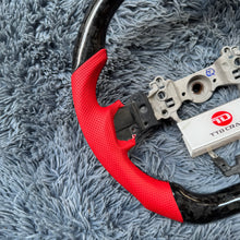 Carregar imagem no visualizador da galeria, Volante de fibra de carbono TTD Craft 2015-2021 WRX /STI
