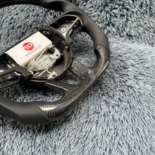 Carregar imagem no visualizador da galeria, Volante de fibra de carbono TTD Craft Dodge 2016-2023 Charger Challenger / 2014-2023 Durango