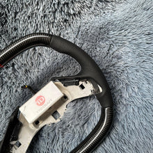 Cargar imagen en el visor de la galería, TTD Craft 2020-2024 Corvette C8 Volante de fibra de carbono