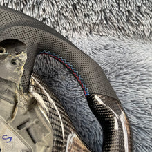 Charger l'image dans la galerie, TTD Craft BMW F10 F11 F07 F06 F12 F13 F01 F02 F03 F04 Carbon Fiber Steering Wheel