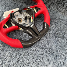 Lade das Bild in den Galerie-Viewer, TTD Craft Infiniti 2018-2025 Q50 Kohlefaserlenkrad