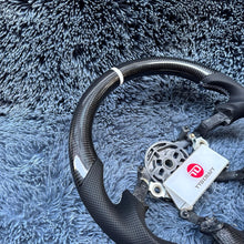 Cargar imagen en el visor de la galería, Volante de fibra de carbono TTD Craft Corvette C5 1997-2005