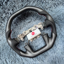 Carregar imagem no visualizador da galeria, Volante de fibra de carbono TTD Craft Nissan 2015-2024 Titan
