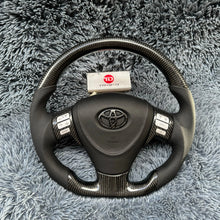 Lade das Bild in den Galerie-Viewer, TTD Craft Toyota 2007-2010 Corolla Kohlefaserlenkrad