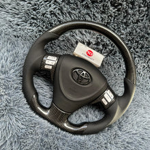 Lade das Bild in den Galerie-Viewer, TTD Craft Toyota 2007-2010 Corolla Kohlefaserlenkrad