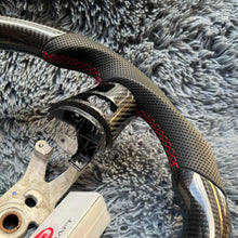 Cargar imagen en el visor de la galería, TTD Craft 2006-2013 Corvette C6 Z06 Volante de fibra de carbono