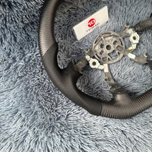 Cargar imagen en el visor de la galería, Volante de fibra de carbono TTD Craft Corvette C5 1997-2005