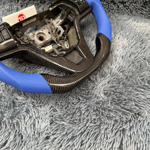 Lade das Bild in den Galerie-Viewer, TTD Craft Honda 2007-2011 CRV EX LX SE Carbon Fiber Steering Wheel