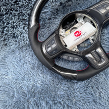 Cargar imagen en el visor de la galería, Volante de fibra de carbono TTD Craft Mitsubishi Evolution 2008-2015 EVO X