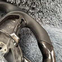 Carregar imagem no visualizador da galeria, Volante de fibra de carbono TTD Craft Dodge 2016-2023 Charger Challenger / 2014-2023 Durango