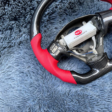 Lade das Bild in den Galerie-Viewer, TTD Craft Toyota 2007-2010 Corolla Kohlefaserlenkrad