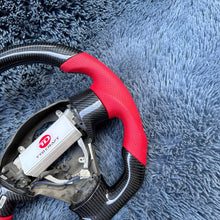 Lade das Bild in den Galerie-Viewer, TTD Craft Toyota 2007-2010 Corolla Kohlefaserlenkrad