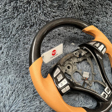 Cargar imagen en el visor de la galería, Volante de fibra de carbono TTD Craft 2013-2018 Altima