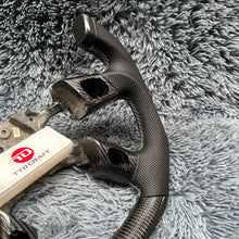 Lade das Bild in den Galerie-Viewer, TTD Craft 2003-2007 Hummer H2 Carbonfaserlenkrad