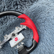 Lade das Bild in den Galerie-Viewer, TTD Craft Nissan 2009-2016 GTR R35 Kohlefaserlenkrad