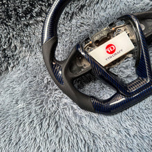 Lade das Bild in den Galerie-Viewer, TTD Craft Nissan 2019-2025 Maxima Carbonfaserlenkrad
