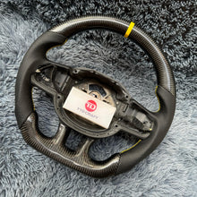 Lade das Bild in den Galerie-Viewer, TTD Craft Volvo 2019-2025 S60 Kohlefaserlenkrad