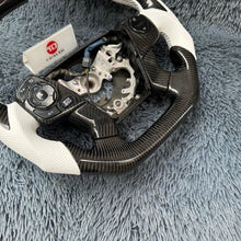 Lade das Bild in den Galerie-Viewer, TTD Craft Toyota 7. Gen Camry 2014-2017 4 sprach Carbon Lenkrad