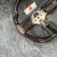 Cargar imagen en el visor de la galería, TTD Craft 2010-2014 Mustang GT Shelby GT500 Volante de fibra de carbono