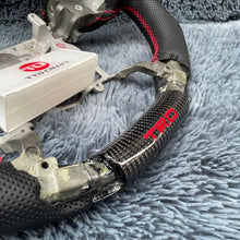 Lade das Bild in den Galerie-Viewer, TTD Craft Toyota 2010-2017 Prado Carbonfaserlenkrad