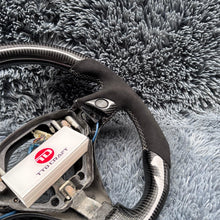 Lade das Bild in den Galerie-Viewer, TTD Craft Lexus 2001-2005 IS300 Kohlefaserlenkrad