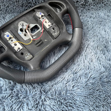 Carregar imagem no visualizador da galeria, Volante de fibra de carbono TTD Craft 1995-2002 Pontiac Trans