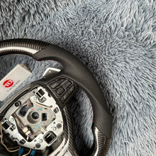Lade das Bild in den Galerie-Viewer, TTD Craft BMW F10 F11 F07 F06 F12 F13 F01 F02 F03 F04 Kohlefaserlenkrad