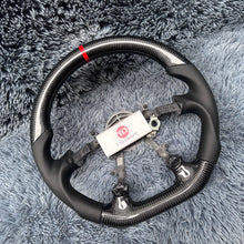 Cargar imagen en el visor de la galería, Volante de fibra de carbono TTD Craft Corvette C5 1997-2005