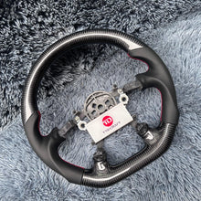 Cargar imagen en el visor de la galería, Volante de fibra de carbono TTD Craft Corvette C5 1997-2005