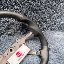 Carregar imagem no visualizador da galeria, TTD Craft 2005-2007 Jeep Cherokee/Grand Cherokee Volante de fibra de carbono