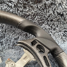 Carregar imagem no visualizador da galeria, Volante de fibra de carbono TTD Craft 2009-2016 GTR R35