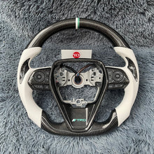 Lade das Bild in den Galerie-Viewer, TTD Craft Toyota 2018-2024 Camry SE XSE TRD V6 VENZA Carbonfaserlenkrad