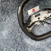 Cargar imagen en el visor de la galería, TTD Craft 2020-2024 Corvette C8 Volante de fibra de carbono