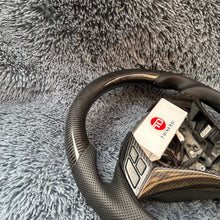 Carregar imagem no visualizador da galeria, Volante de fibra de carbono TTD Craft BMW SÉRIE 5 E60 E61 E65
