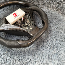 Cargar imagen en el visor de la galería, TTD Craft BMW SERIE 5 E60 E61 E65 Volante de Fibra de Carbono