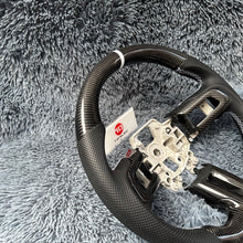 Carregar imagem no visualizador da galeria, Volante de fibra de carbono TTD Craft 2015-2017 Mustang