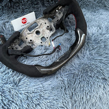 Lade das Bild in den Galerie-Viewer, TTD Craft Cadillac 2020-2025 CT4 CT4-V Blackwing/CT5 CT5-V Blackwing/2019-2025 XT4 Carbon Faserlenkrad