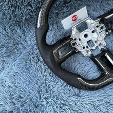 Lade das Bild in den Galerie-Viewer, TTD Craft Ford 2018-2023 Mustang Carbonfaserlenkrad