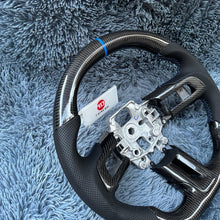 Carregar imagem no visualizador da galeria, Volante de fibra de carbono TTD Craft 2018-2023 Mustang